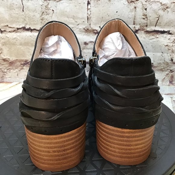 Seychelles Women’s Black Twisted Leather Side Zip Slip On Booties Boots Size 6 - Picture 3 of 8